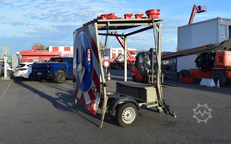 لوحة حواجز Trebbiner  Trebbiner Absperrtafel