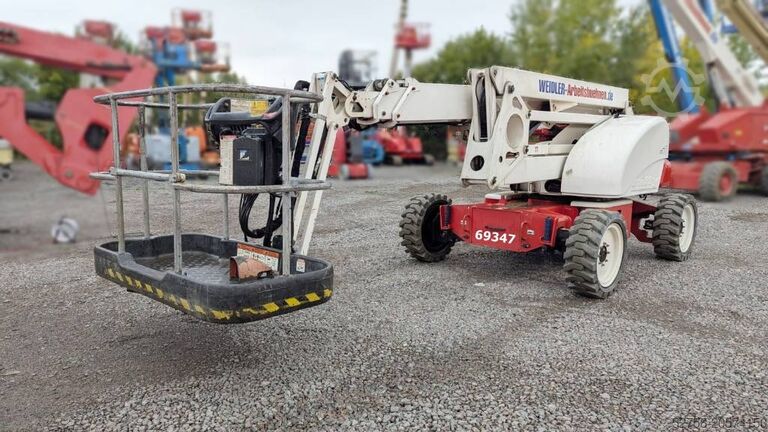 Nền tảng làm việc bằng kính thiên văn có khớp nối Niftylift (BS2191) HR21 Hybrid