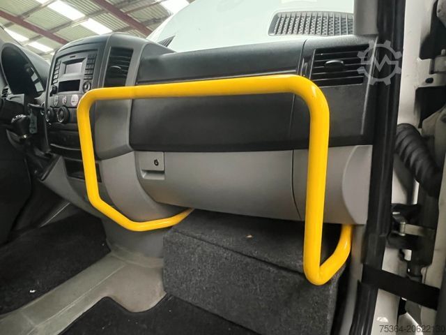 Miniautocarro MERCEDES-BENZ Sprinter 313 Cdi Maxi 9 Sitze+Lift ENGINE BROKEN