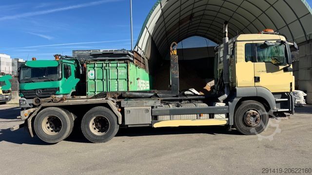 Kanca kasalı yük kamyonu (roll-off) MAN TGS 28.480 EEV 6x2 BL Abrollkipper Bj 2013