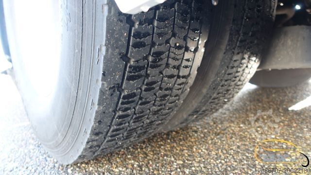 Diaľkový autobus MERCEDES-BENZ Tourismo RHD, 55 Sitze, Euro 6