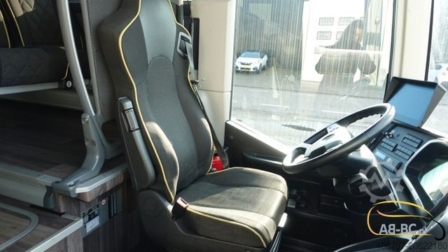 Diaľkový autobus MERCEDES-BENZ Tourismo RHD, 55 Sitze, Euro 6