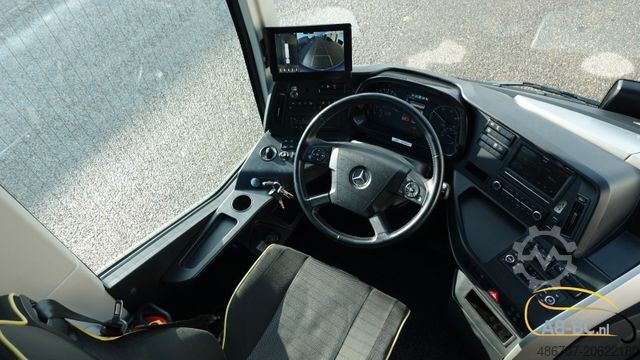 Diaľkový autobus MERCEDES-BENZ Tourismo RHD, 55 Sitze, Euro 6