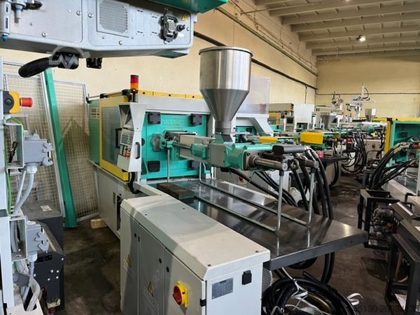 Sprøytestøping maskin Arburg Arburg 420C 800-250 mit dem Angußpicker