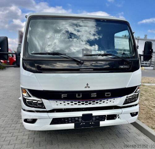 Trasportatore con piattaforma Fuso e Canter 4C15 Pritsche