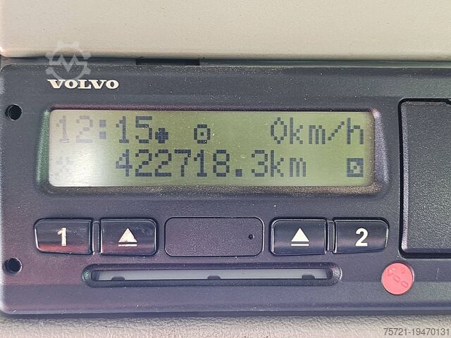 带驾驶室的底盘 VOLVO FM 11.330 6X2 MANUAL WB460