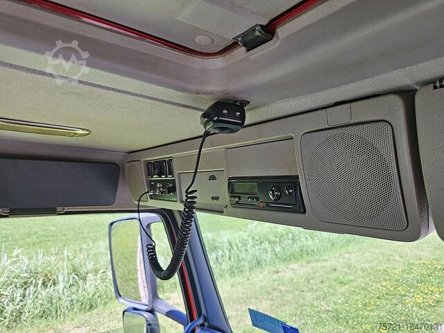带驾驶室的底盘 VOLVO FM 11.330 6X2 MANUAL WB460