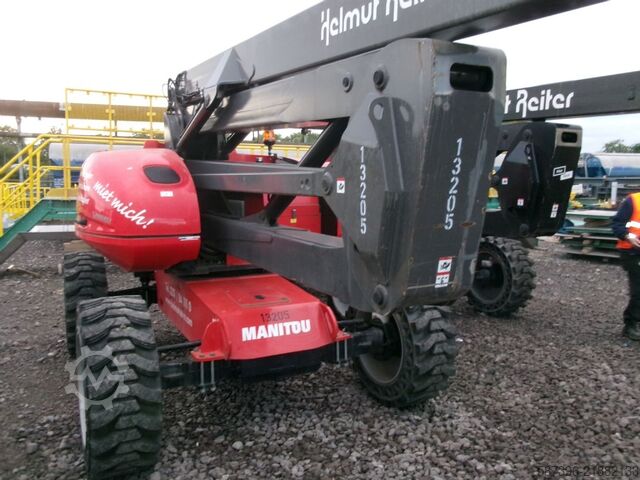 Plataforma telescópica articulada Manitou 200ATJ 4x4