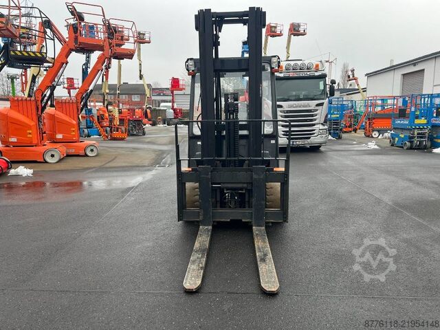 Gaffeltruck Doosan B50X5 5T 6m Triplex non-marking (1841)