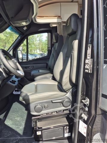 Pusiau integruotas kemperis HYMER/ERIBA B-Klasse ML T BlackLine 780