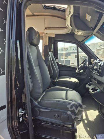 Pusiau integruotas kemperis HYMER/ERIBA B-Klasse ML T BlackLine 780