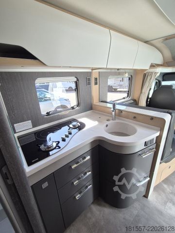 Pusiau integruotas kemperis HYMER/ERIBA B-Klasse ML T BlackLine 780