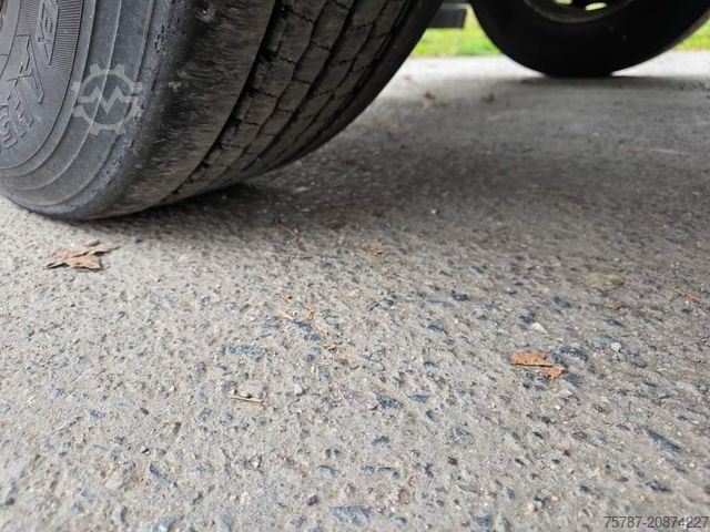 Ladbil med udskifteligt lad MERCEDES-BENZ 2545 BDF, Multiwechsler,neue Injektoren+ Ölpumpe