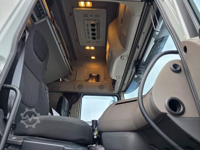 Standardni tegljač DAF XF 480 SSC, Standklima, 2 Tanks, ZF Intarder