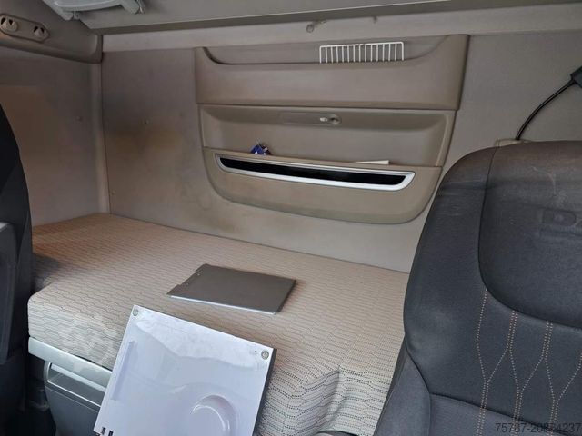 Standardni tegljač DAF XF 480 SSC, Standklima, 2 Tanks, ZF Intarder