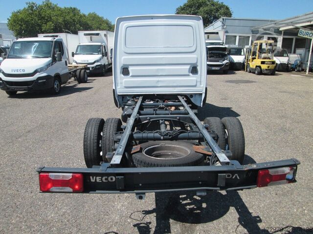Bestelwagenchassis IVECO 35 C13*Fahrgestell*