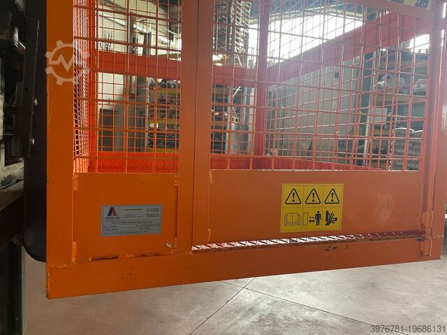 Carretilla elevadora con accesorios RANIERO RH 35/80 AC