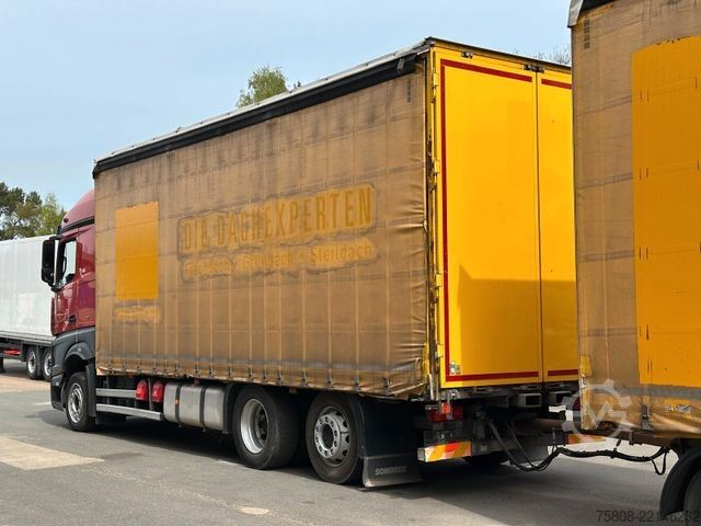 Camión plataforma con toldo MERCEDES-BENZ Actros 2545 Pritche 7,29m Hubdach Stapler