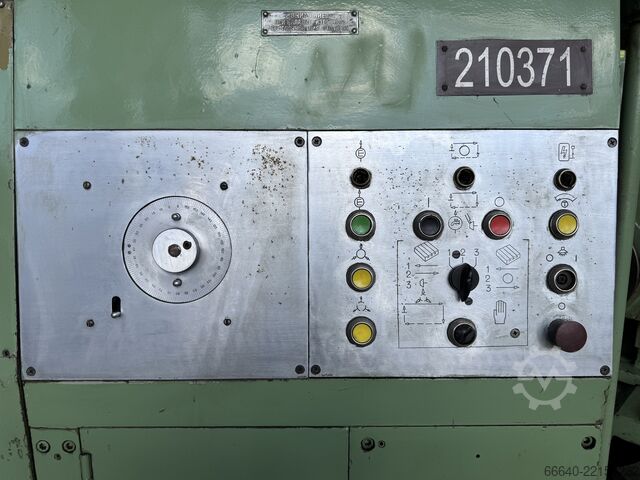 Spirālveida konisko zobratu ģenerators Saratov 5C280P
