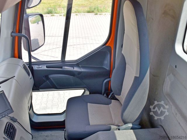 Самосвален камион RENAULT Kerax 370 DXI * Kipper 5,80 m * Bordmatic * 8x4!