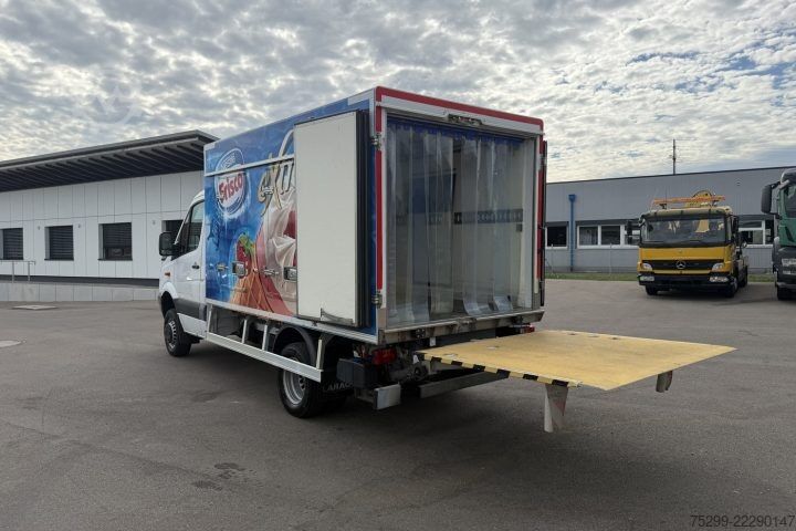 Rashladni kamion Mercedes-Benz 516 CDI 4x4 Kühlkoffer/HB / Swiss-Vehicle