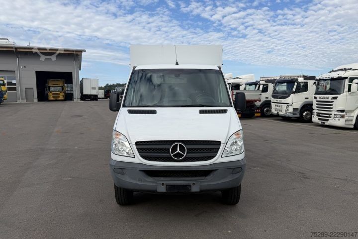 Rashladni kamion Mercedes-Benz 516 CDI 4x4 Kühlkoffer/HB / Swiss-Vehicle