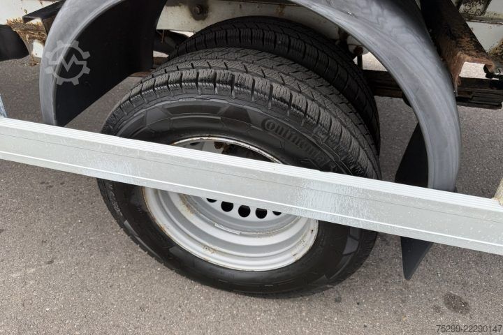 Rashladni kamion Mercedes-Benz 516 CDI 4x4 Kühlkoffer/HB / Swiss-Vehicle