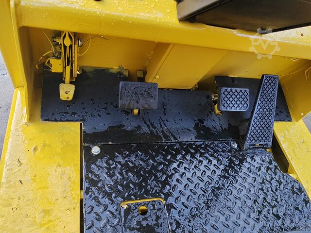 Wózki widłowe kompaktowe CAT Lift Trucks T 80 D /Triplex 4.3m