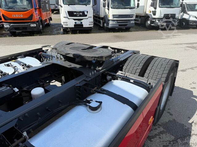 Standard road tractor VOLVO FH 500