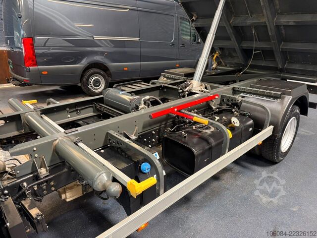 Platvorm-kallur FUSO Canter 7C18 3 Seiten Kipper Klima LED SPUR AHK