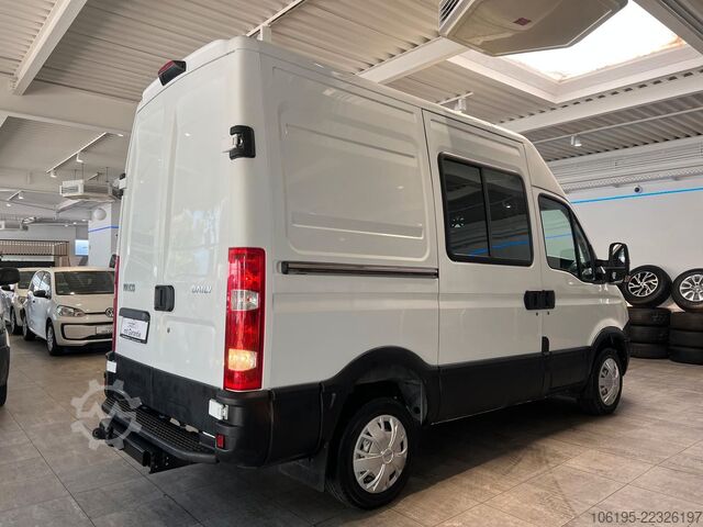 厢式货车 IVECO Daily 29L11 Kastenwagen*Hochdach*AHK*