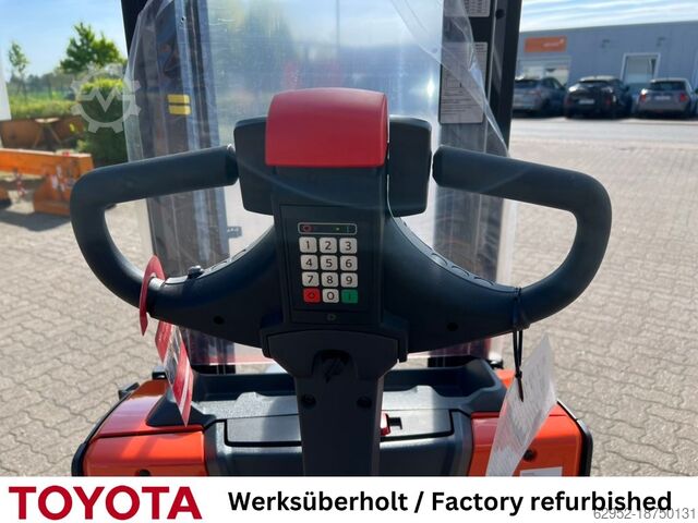Toyota SWE 120 L, Akku neu!