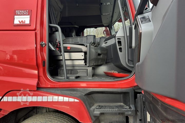 Flatbed truck with tarp Renault T460 Pritsche-Plane Hebebühne / Swiss-Vehicle