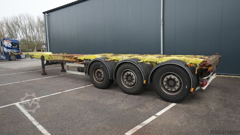 Gámaflutningar D-tec Extendable container transport trailer