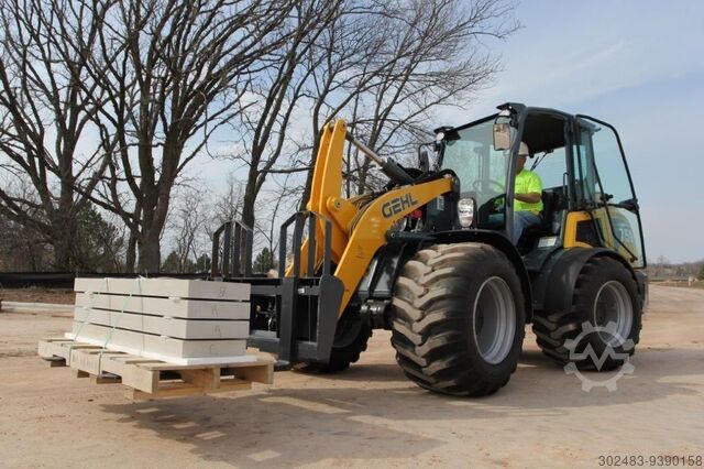 Колесный погрузчик Gehl AL750