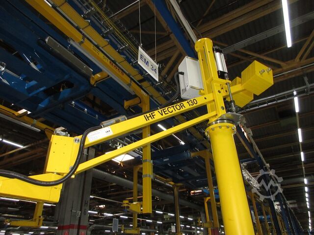 Manipulateur, dispositif de manutention, aide à la levée IHF Jungenthal Manipulator Knickarm Pneumatik Manipulator Vector 130 L 3,5m