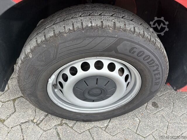 Varebil Volkswagen Crafter 35 Maxi L4H3 1Hand PDC