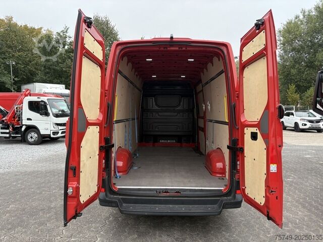 Varebil Volkswagen Crafter 35 Maxi L4H3 1Hand PDC