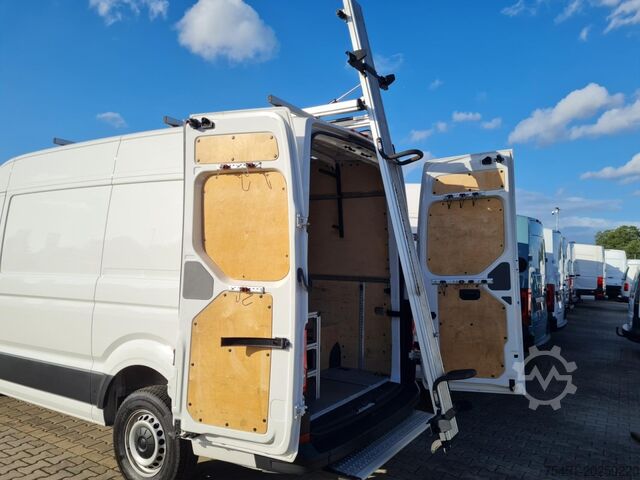 Furgoneta de caja alta VW Crafter 35 Kasten TDI MR L3H3 NAVI TOUCH KAMERA