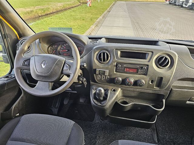 Camion platformă cu macara RENAULT MASTER 2.3 DCI 145 DC DL KRAAN