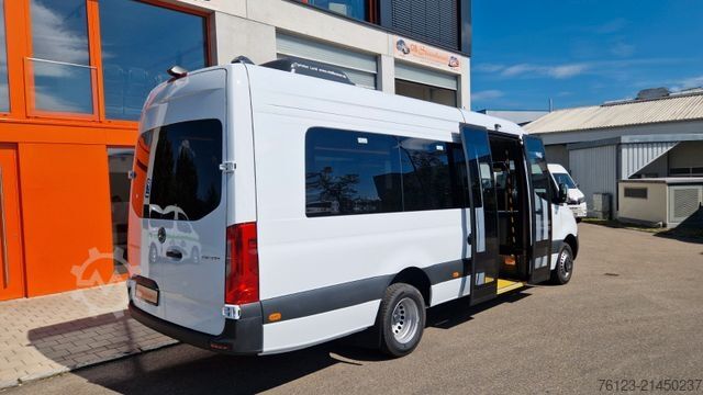 Miniautocarro MERCEDES-BENZ 517 / 515 Frontniederflur mit  Ada Systeme