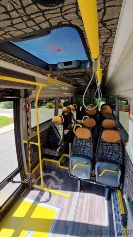 Miniautocarro MERCEDES-BENZ 517 / 515 Frontniederflur mit  Ada Systeme