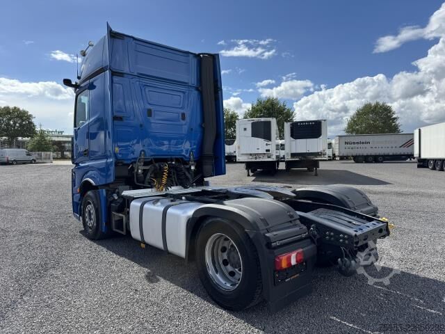 Standart çekici ünitesi Mercedes-Benz 1845 LS Gigaspace Retarder 2 PTO