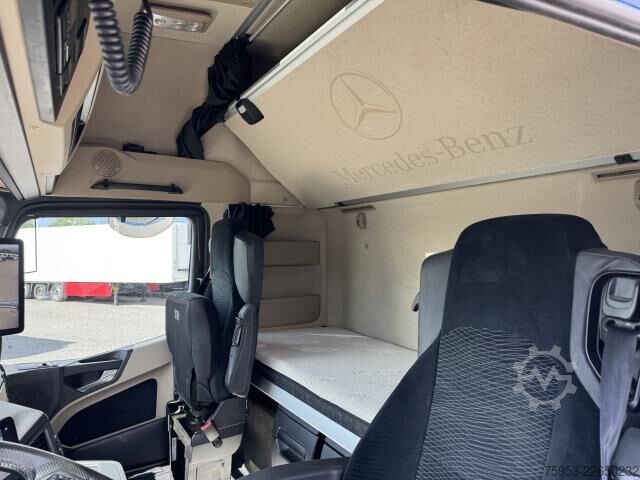Standart çekici ünitesi Mercedes-Benz 1845 LS Gigaspace Retarder 2 PTO