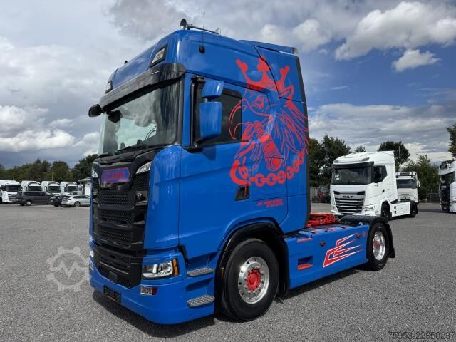Standart çekici ünitesi Scania S 520 V8 4x2 Luft / Luft Leder LED Retrader