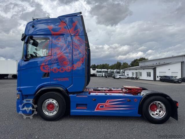 Standart çekici ünitesi Scania S 520 V8 4x2 Luft / Luft Leder LED Retrader