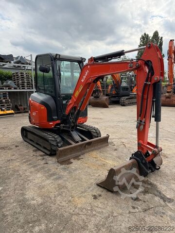 Mini excavator Kubota U 27-4