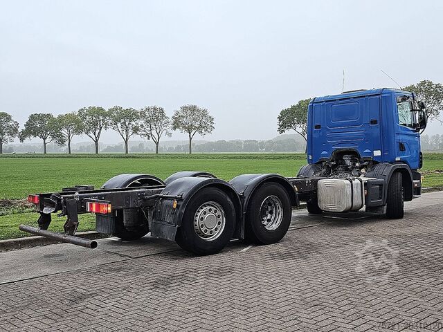Șasiu cu cabină SCANIA R124.360