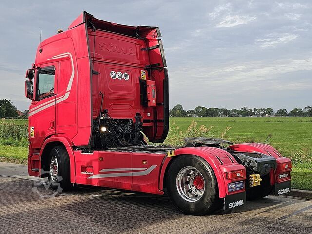 Standar-SZM SCANIA R450