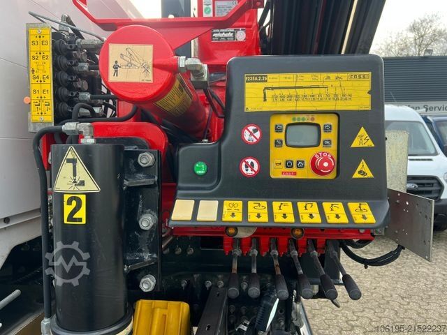 Kamion s ravnom platformom MAN TGS 26.470 FASSI F235A.2 e-Dynamic*5-Fach+Kran*